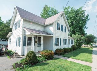 21 Bolton Ave, Alexandria Bay, NY 13607
