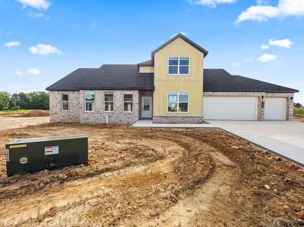 4951 Farmhouse St, Springdale, AR 72762