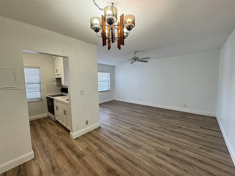 2219 Polk St #4B — Photo 4