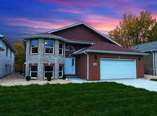 15245 7th Ave, Phoenix, IL 60426