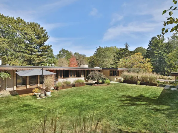 519 Pincherry Ln, Columbus, OH 43085