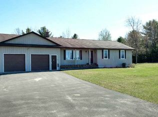 263 Flat Rock Rd, Morrisonville, NY 12962