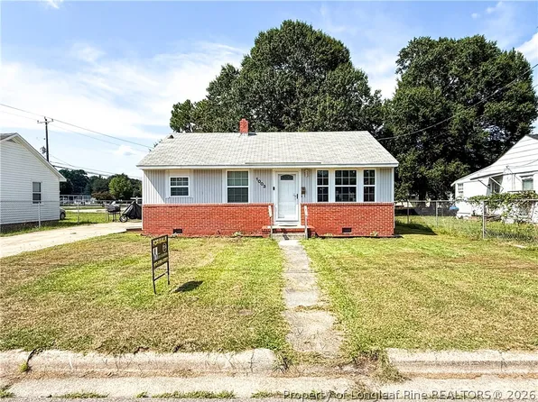 1003 E 8th St, Lumberton, NC 28358