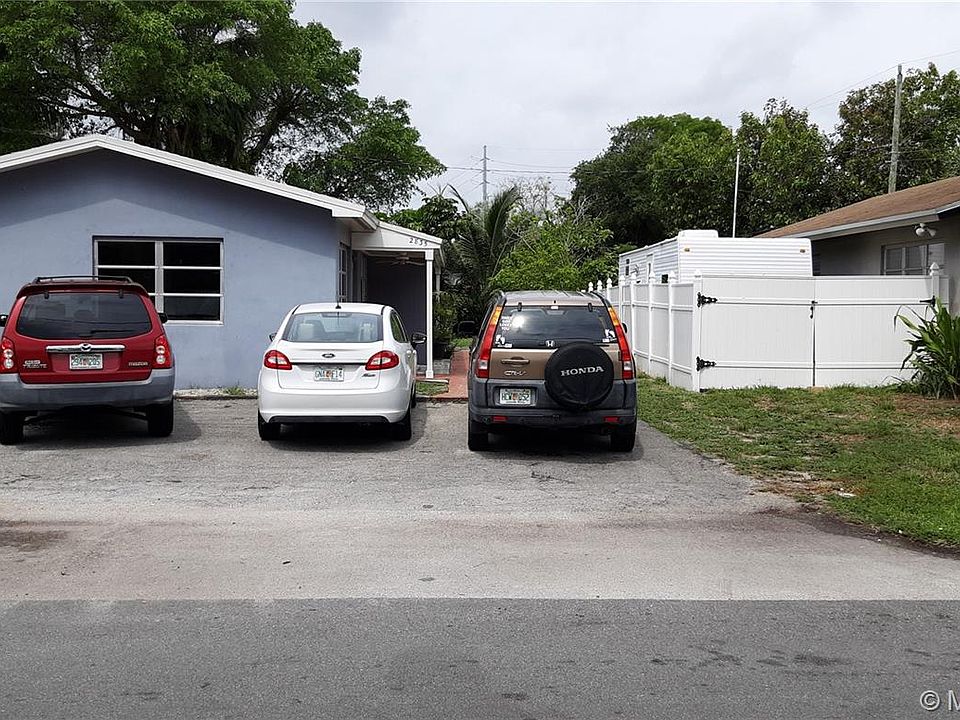 1st image of 2835 SW 18th Ter #1