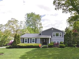 2 Court St, Selden, NY 11784