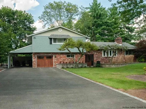 3 Lynn Pl, New Paltz, NY 12561