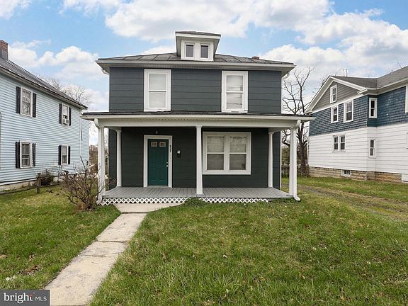 3rd image of 927 Berryville Ave