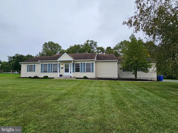 131 Club Ln, Earleville, MD 21919