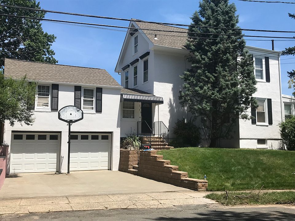 2nd image of 2275 Alpine Ave