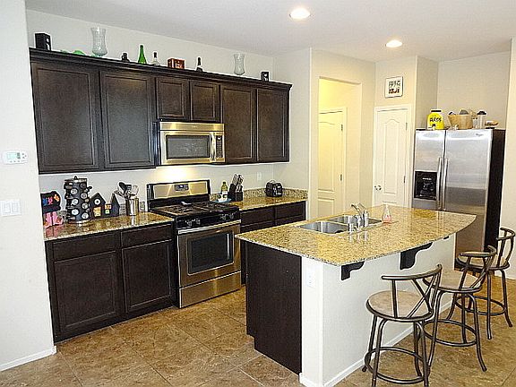 4th image of 7565 Earnshaw Ave