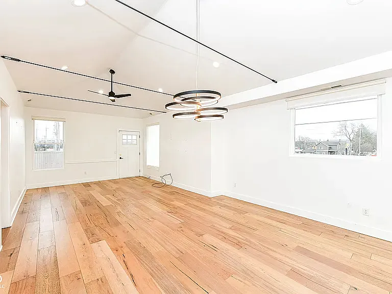 429 E Morris St #1 — Photo 19