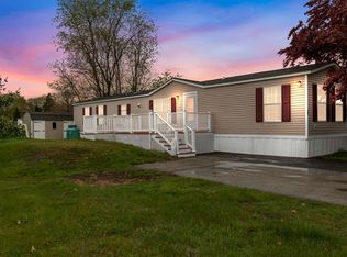 18 Hagop Rd, Salem, NH 03079