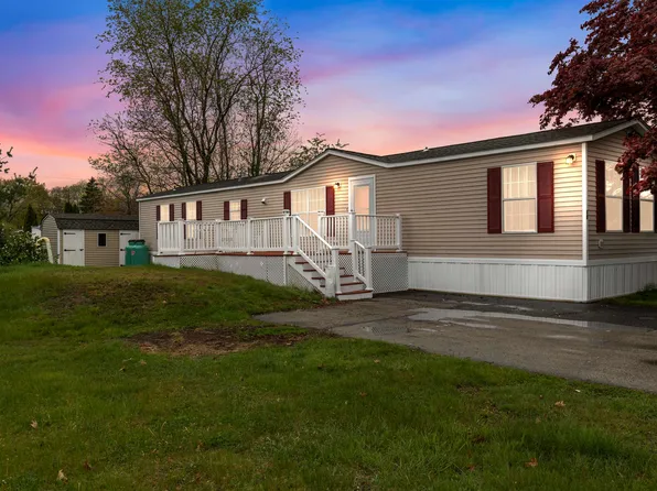 18 Hagop Road, Salem, NH 03079