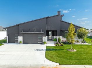 272 S Wellcrest Ct, Goddard, KS 67052
