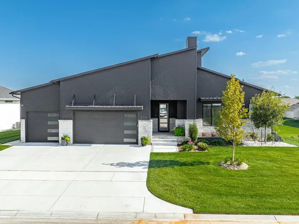 272 S Wellcrest Ct, Goddard, KS 67052