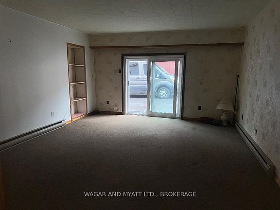 5th image of 172 B Richard St