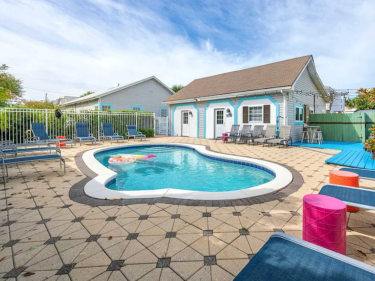 4431 Luke Ave #ID1354368P — Photo 67