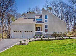 61 Tallowood Dr, Medford, NJ 08055