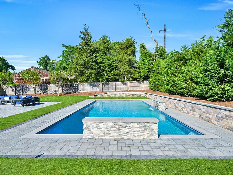 380 Homestead Way — Photo 23