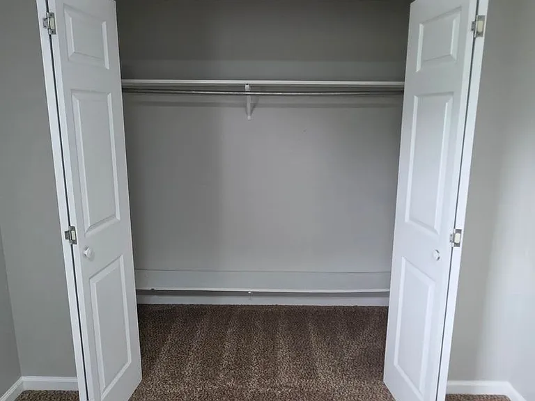 434 Hillside Dr — Photo 14