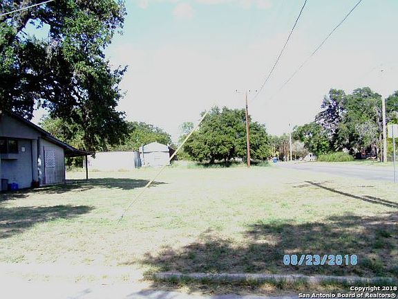 4th image of 206 Hollingsworth St