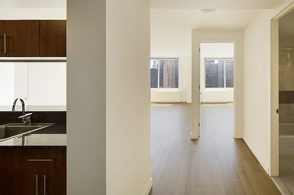 Rented by The Moinian Group | media 31