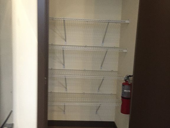 4th image of 710 8th Ave NE #2