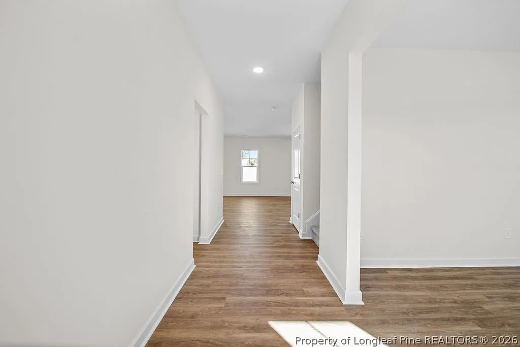 4 bed, 2.5 bath, 2321 sqft, $2,300 — Photo 2
