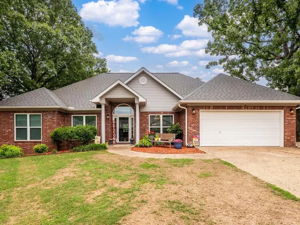 27 Winona Dr, Maumelle, AR 72113