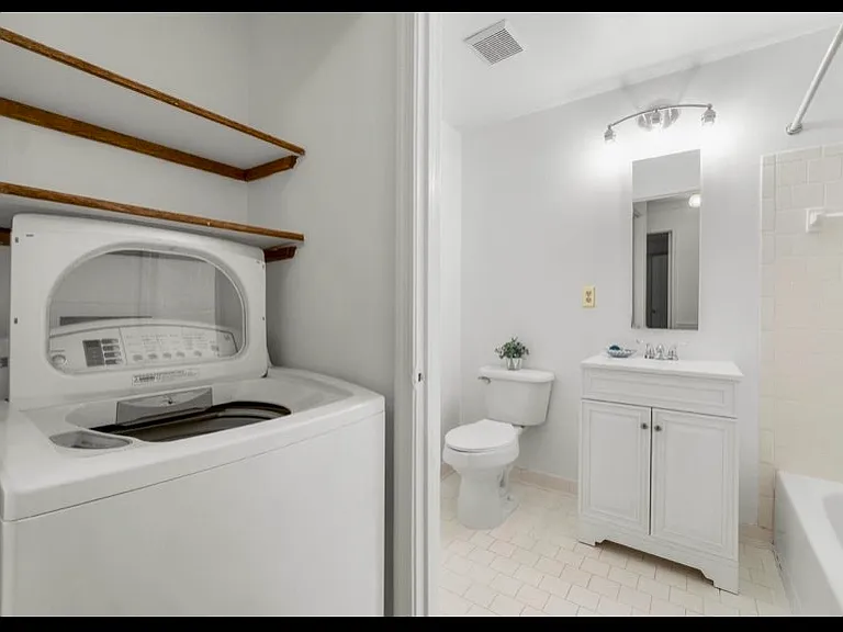 1111 Castle Harbor Pl #1A — Photo 18