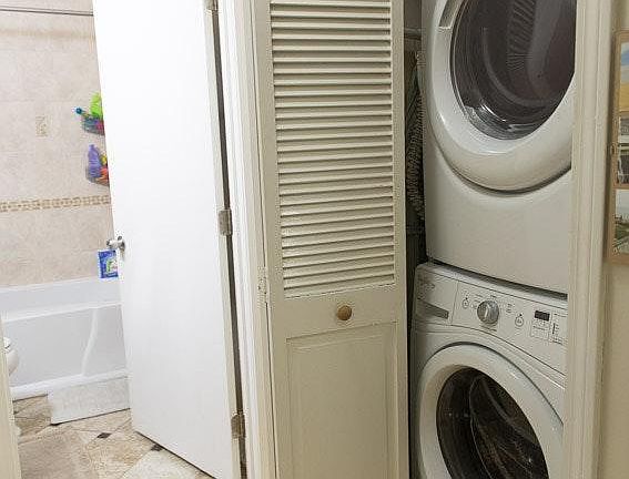 In unit, Washer/Dryer