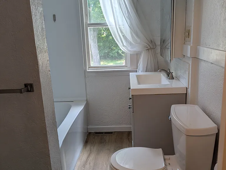 803 Perkinswood Blvd SE #803 — Photo 3