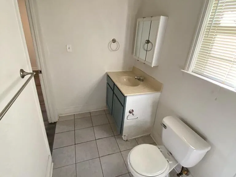 4803 Lexington Ave #B — Photo 8