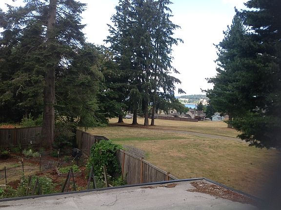 4th image of 2330 Mountain View Ave W