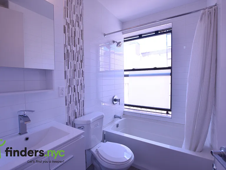 315 Alexander Ave #5R — Photo 10