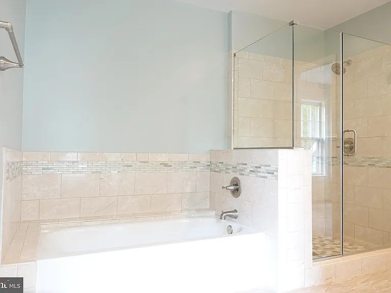 10295 Dunn Meadow Rd — Photo 18