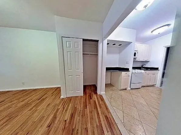 258 East 78th Street image 1 of 4