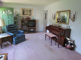 6147 Evans St, Omaha, NE 68104