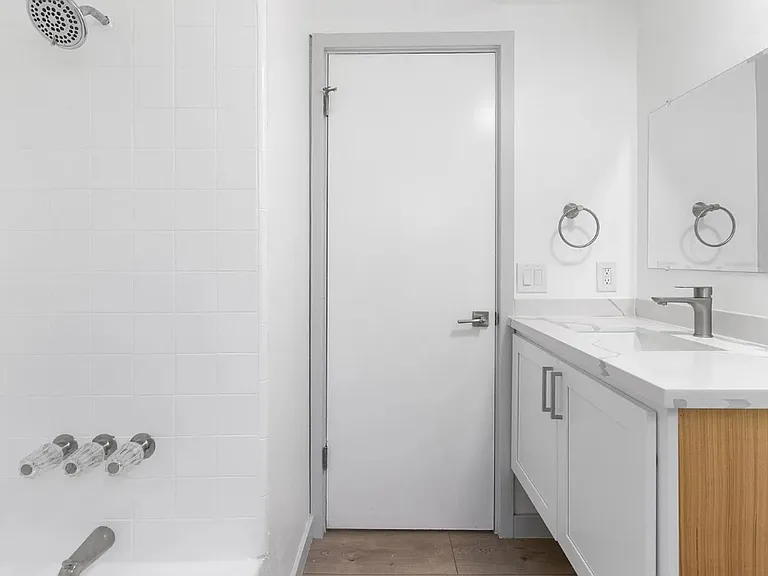 1151 N Peck Ave — Photo 17