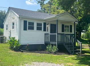 141 Harrison St, Gretna, VA 24557