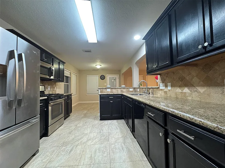 2515 Ember Canyon Ln — Photo 13
