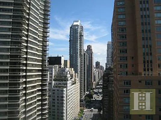 Rented by Halstead Real Estate | media 6