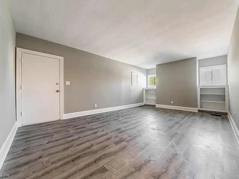 17316 Madison Ave #1 — Photo 4