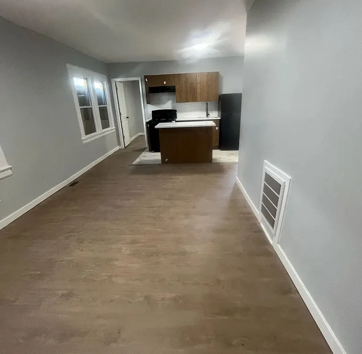 4 bed, 1.5 bath, $2,300 — Photo 4