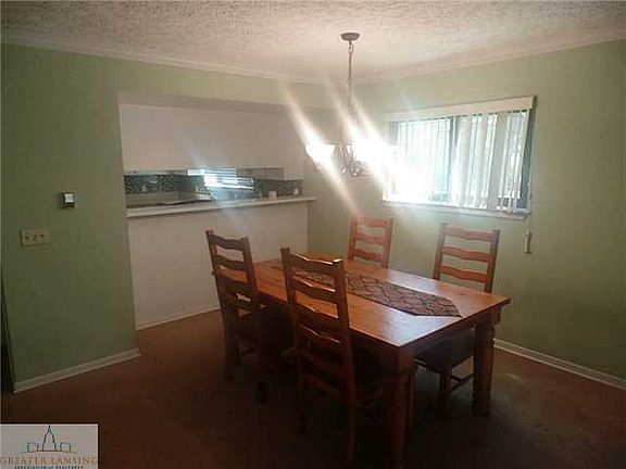 5th image of 1246 Zimmer Pl