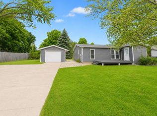 611 Connie Ave, Fremont, MI 49412