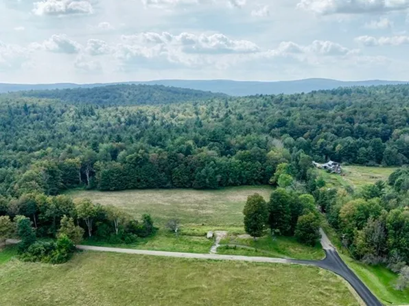 0 West St, Worthington, MA 01098