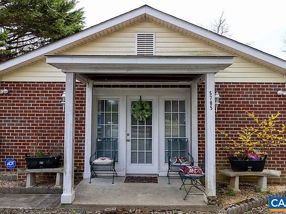 3rd image of 5705 Louisa Rd