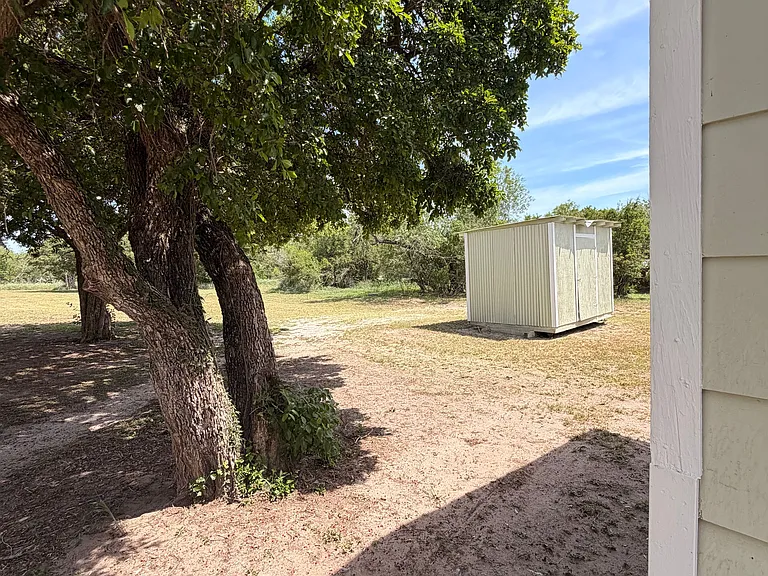 506 W Inez St — Photo 10