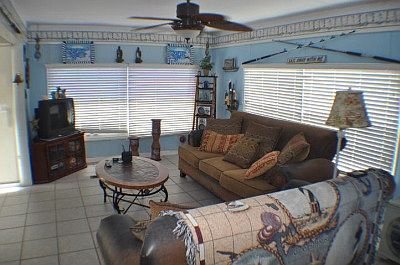 3rd image of 123 Ivanhoe Ct